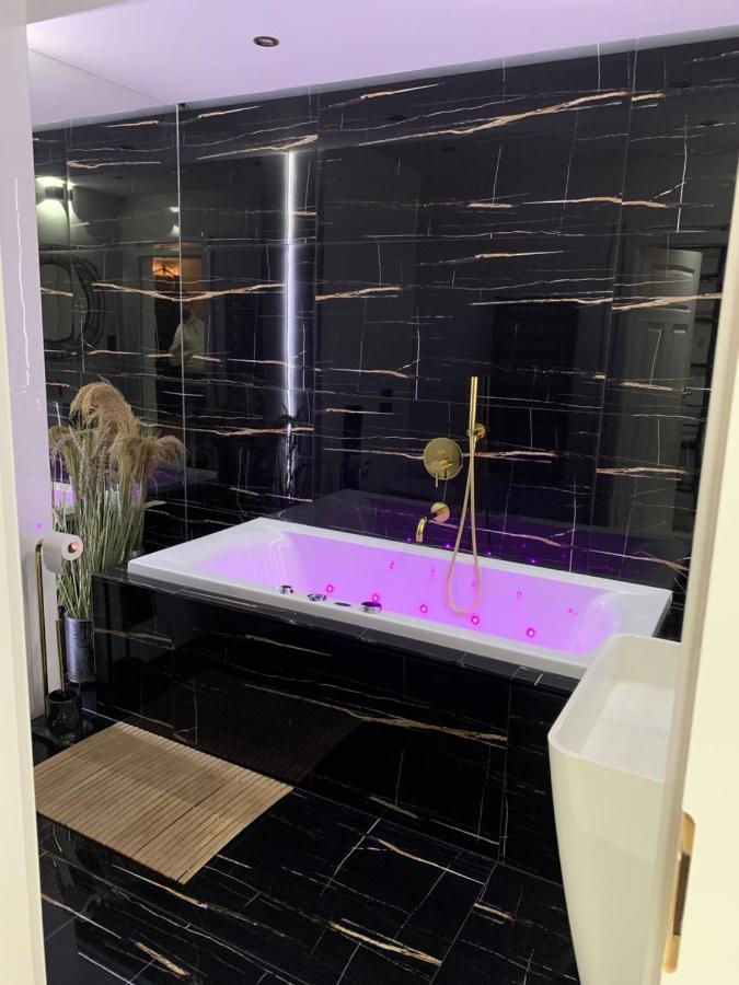 Apartament Gold Złotoryja Exteriör bild